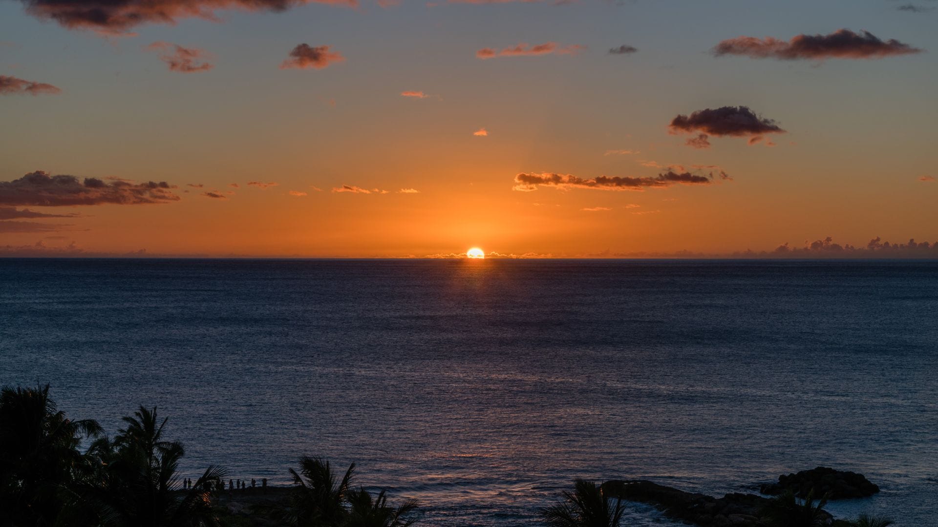 What Time Does the Sunset in Oahu: A Comprehensive Guide